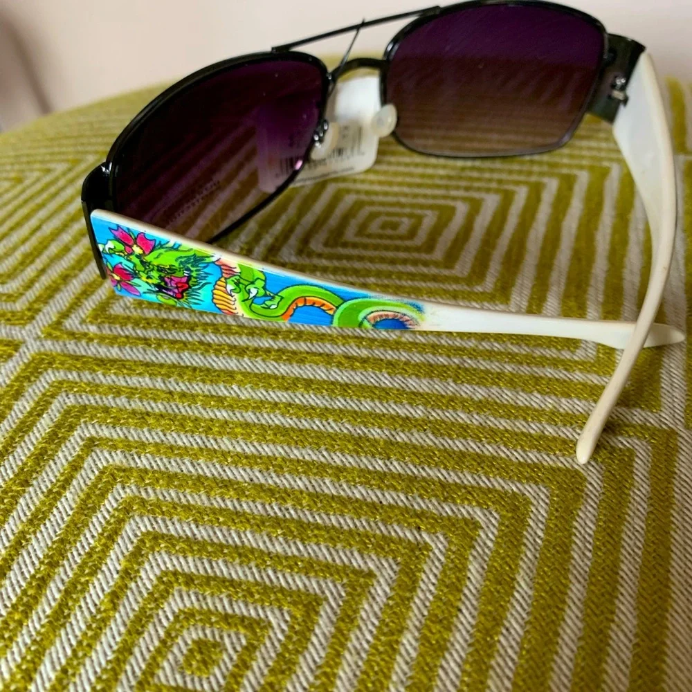 Tats Aviator Women’s Sunglasses NWT UV Protection Dragon Wire Rim Colorful Arms